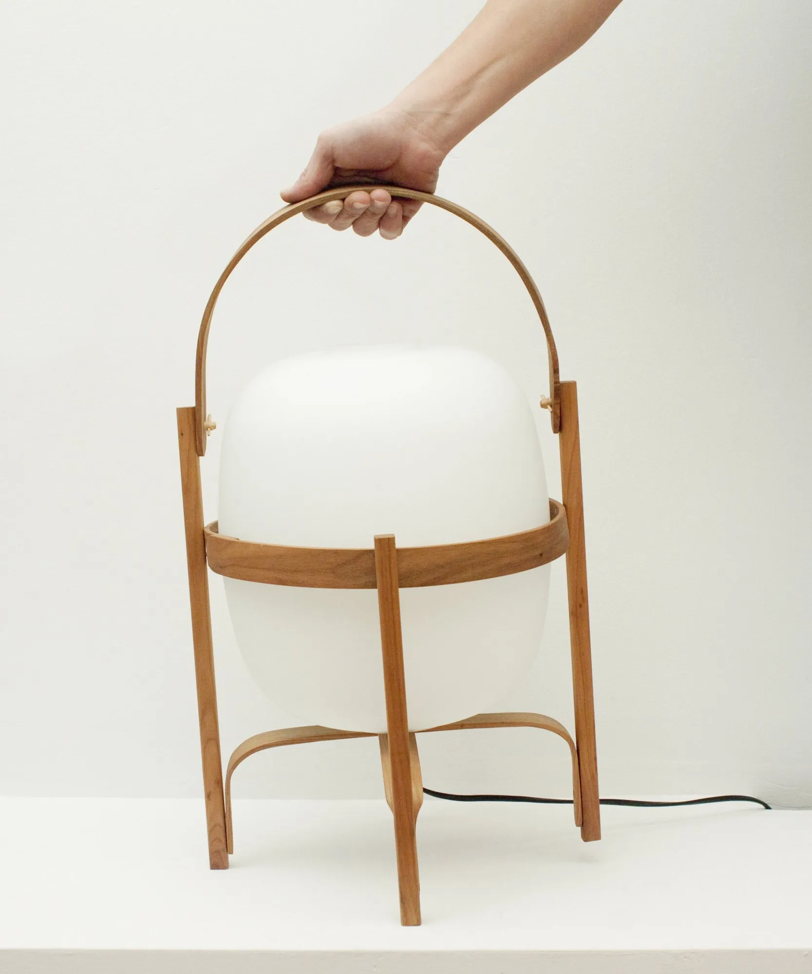 Cesta cestita – Santa & Cole at Mesmetric