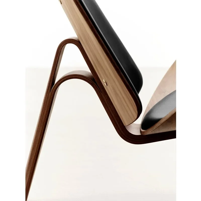 CH07 Shell Chair - Carl Hansen w Mesmetric