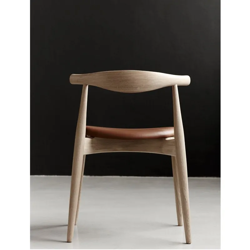 CH20 Elbow Chair - Carl Hansen w Mesmetric