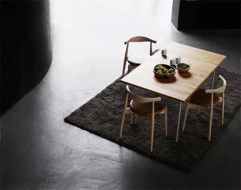 CH20 Elbow Chair - Carl Hansen w Mesmetric