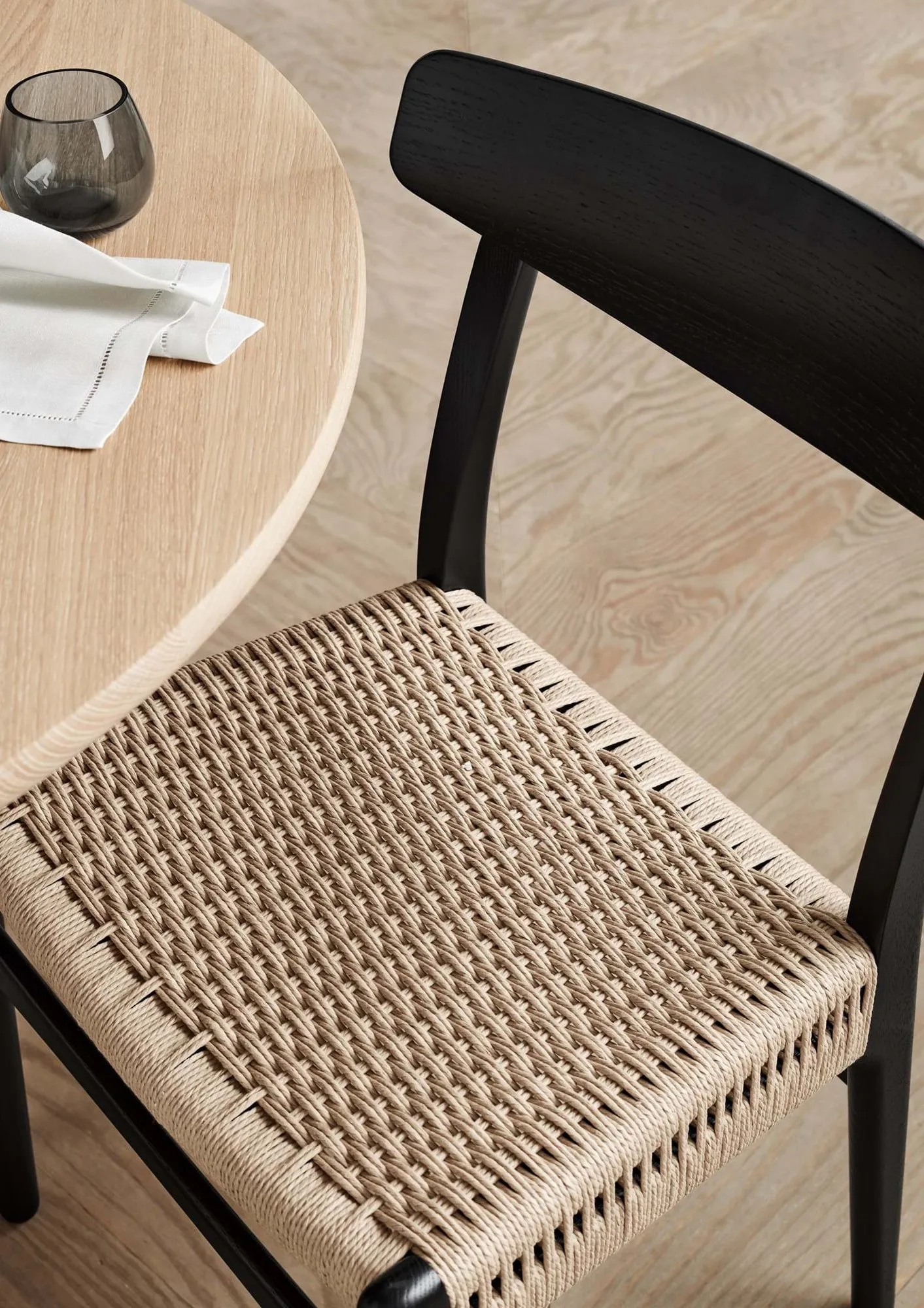 CH23 - Carl Hansen w Mesmetric