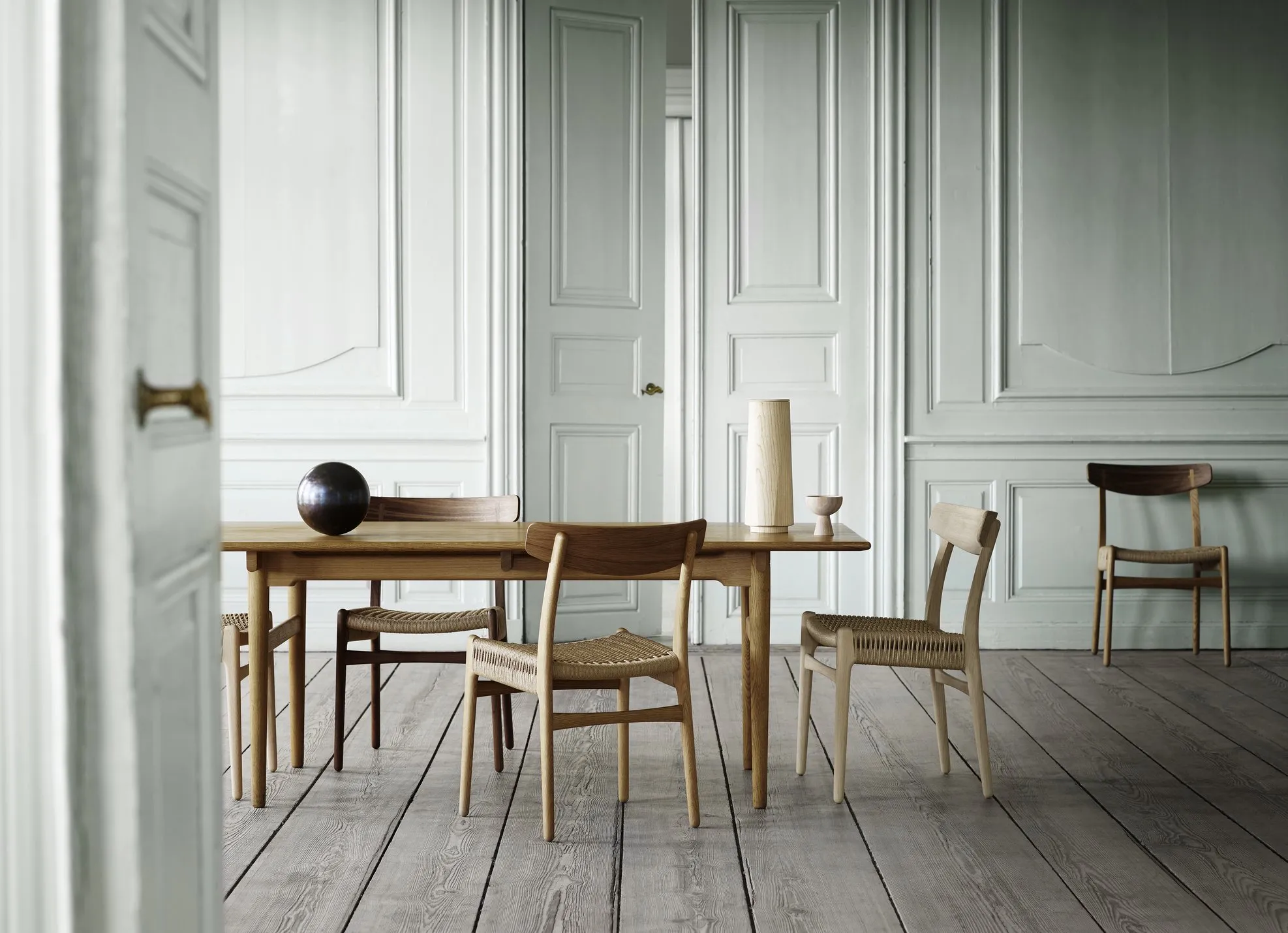 CH23 - Carl Hansen w Mesmetric