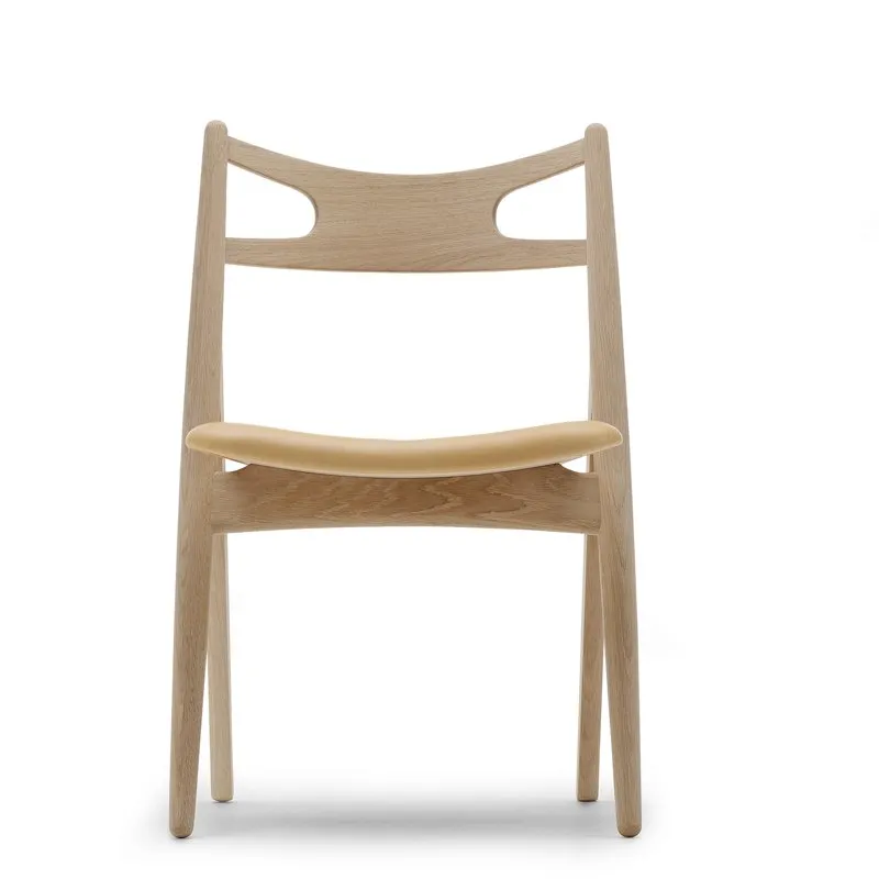 CH29P Sawbuck Chair - Carl Hansen w Mesmetric