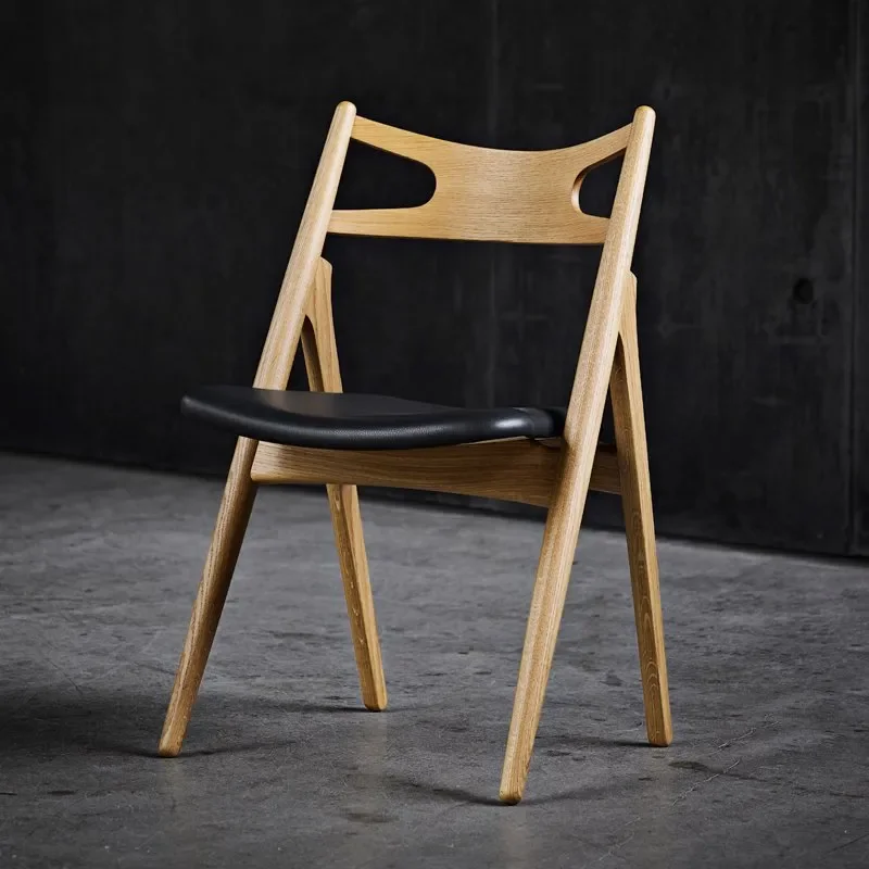 CH29P Sawbuck Chair - Carl Hansen w Mesmetric