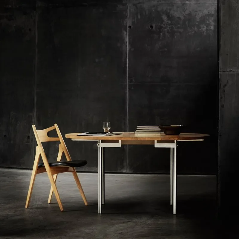 CH29P Sawbuck Chair - Carl Hansen w Mesmetric