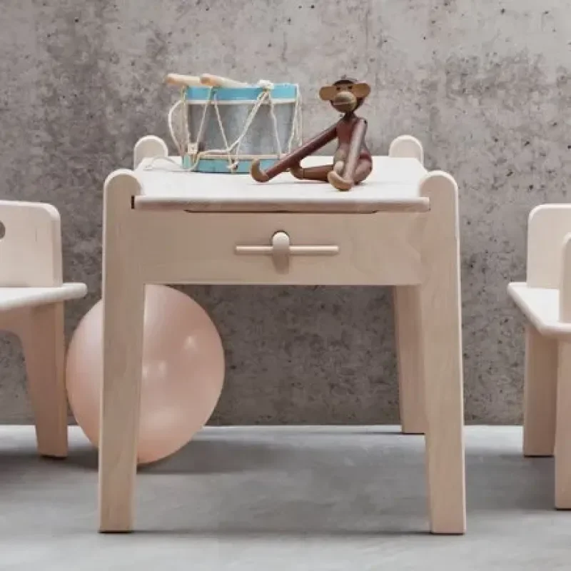 CH411 Peters Table - Carl Hansen w Mesmetric