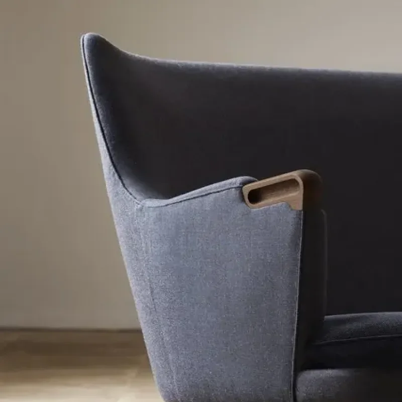 CH71 - Carl Hansen w Mesmetric