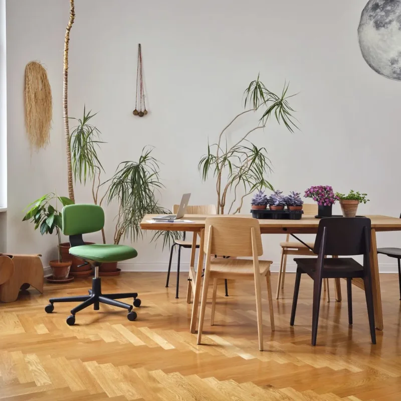 Chaise Tout Bois – Vitra at Mesmetric