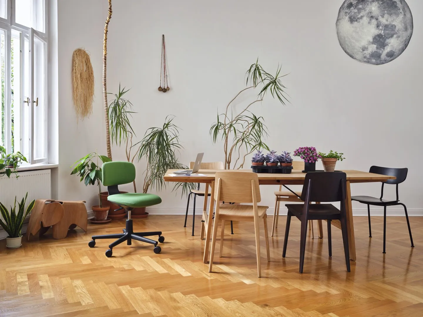 Chaise Tout Bois – Vitra at Mesmetric