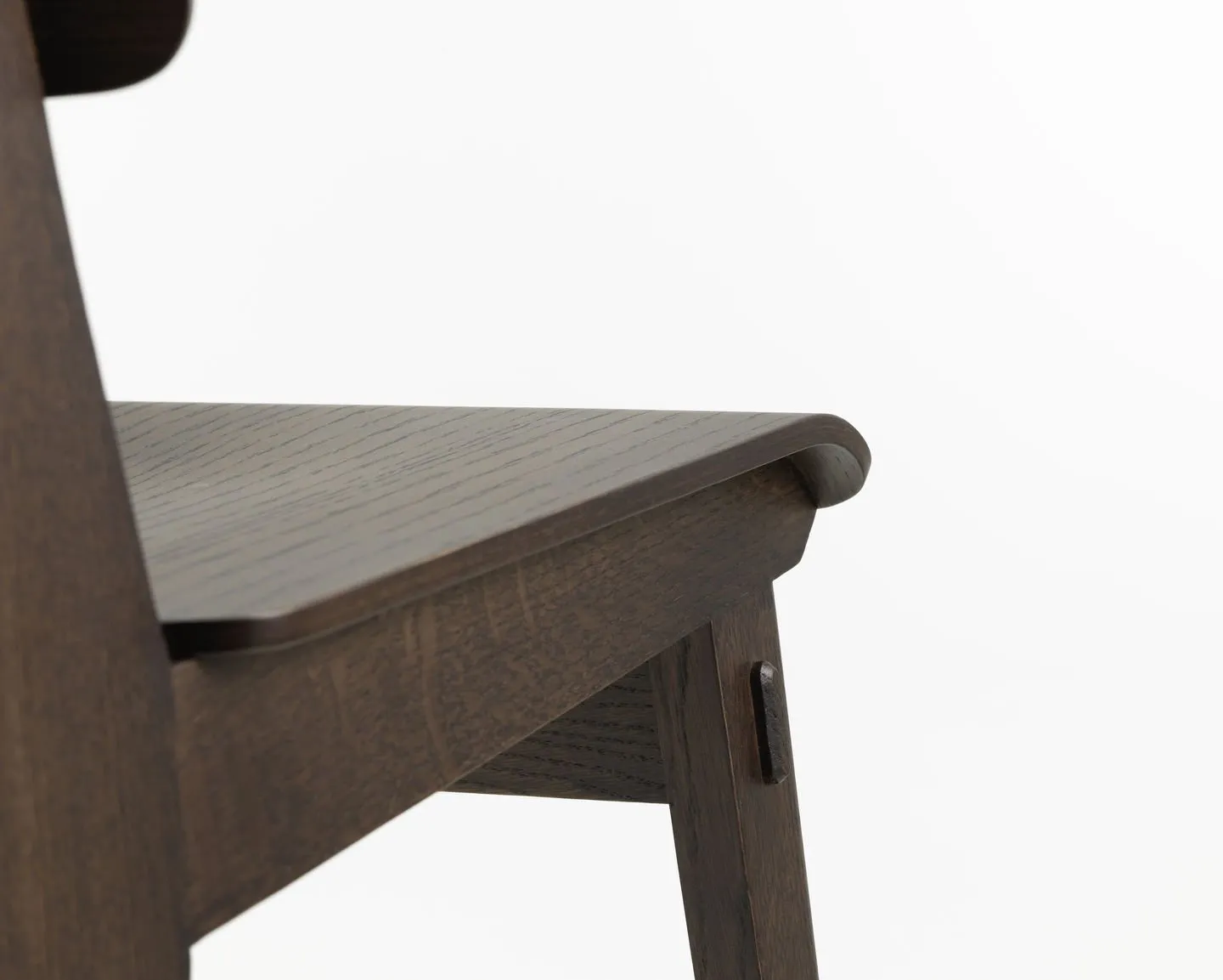 Chaise Tout Bois – Vitra at Mesmetric