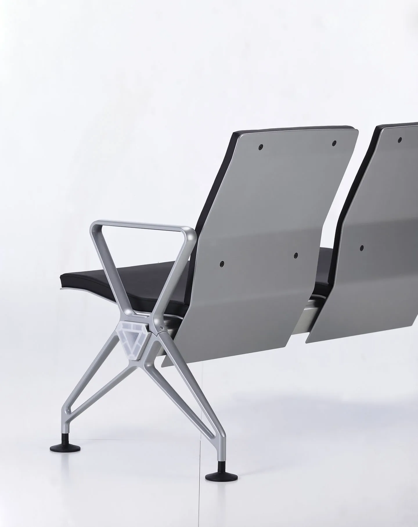 Airline – Vitra at Mesmetric
