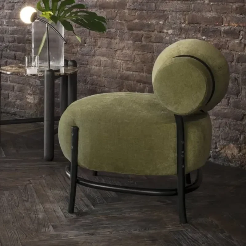 Chignon – Gebrüder Thonet Vienna at Mesmetric