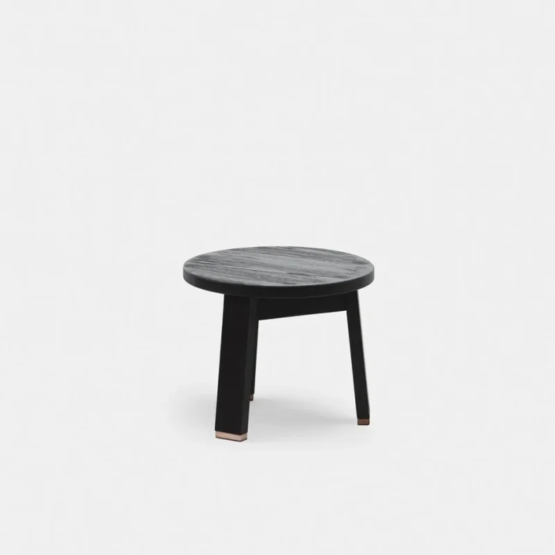 440 Low Stool – De La Espada at Mesmetric