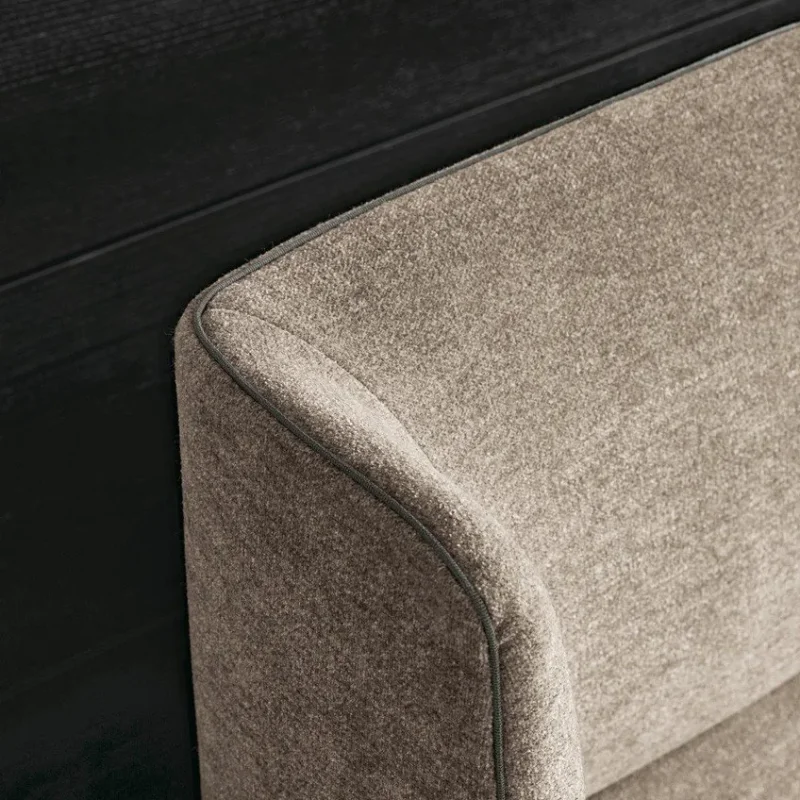 Chloe Bed - Poliform w Mesmetric