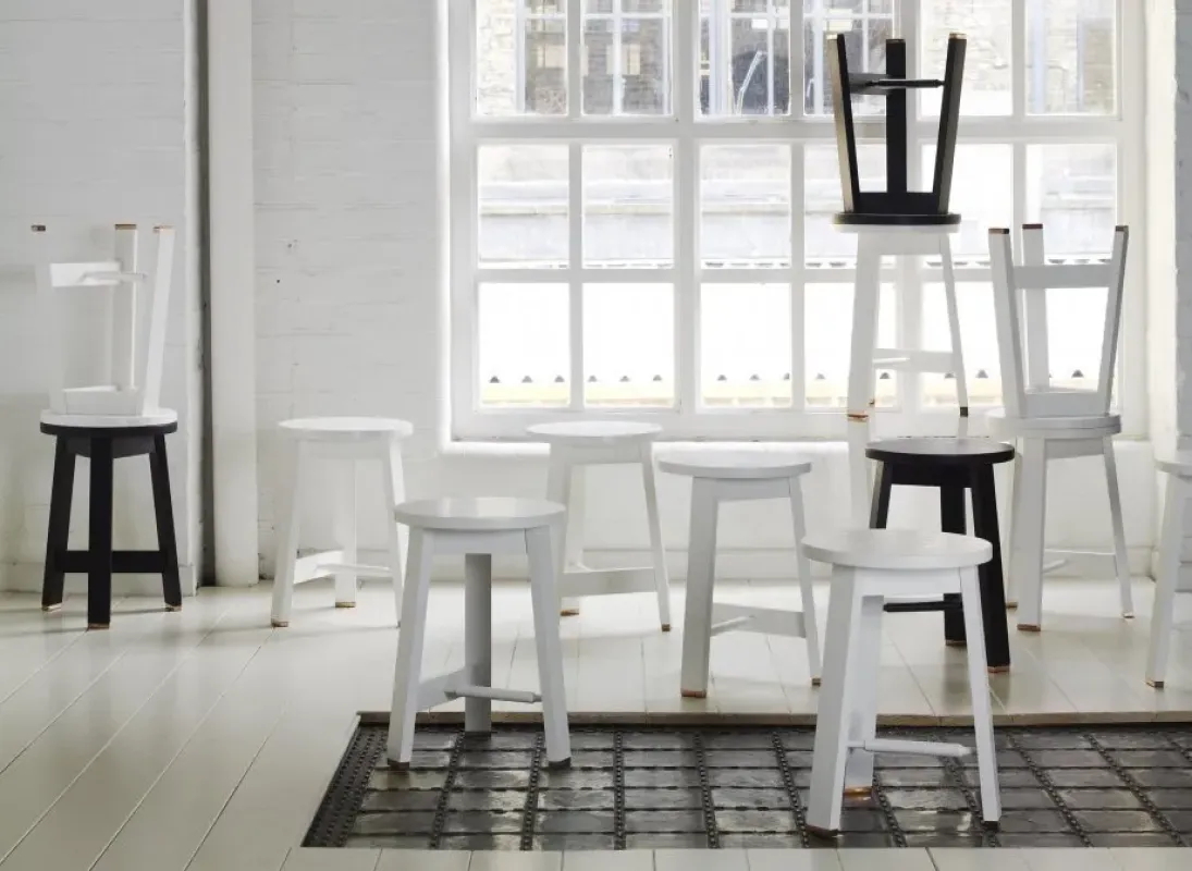 441 Stool – De La Espada at Mesmetric