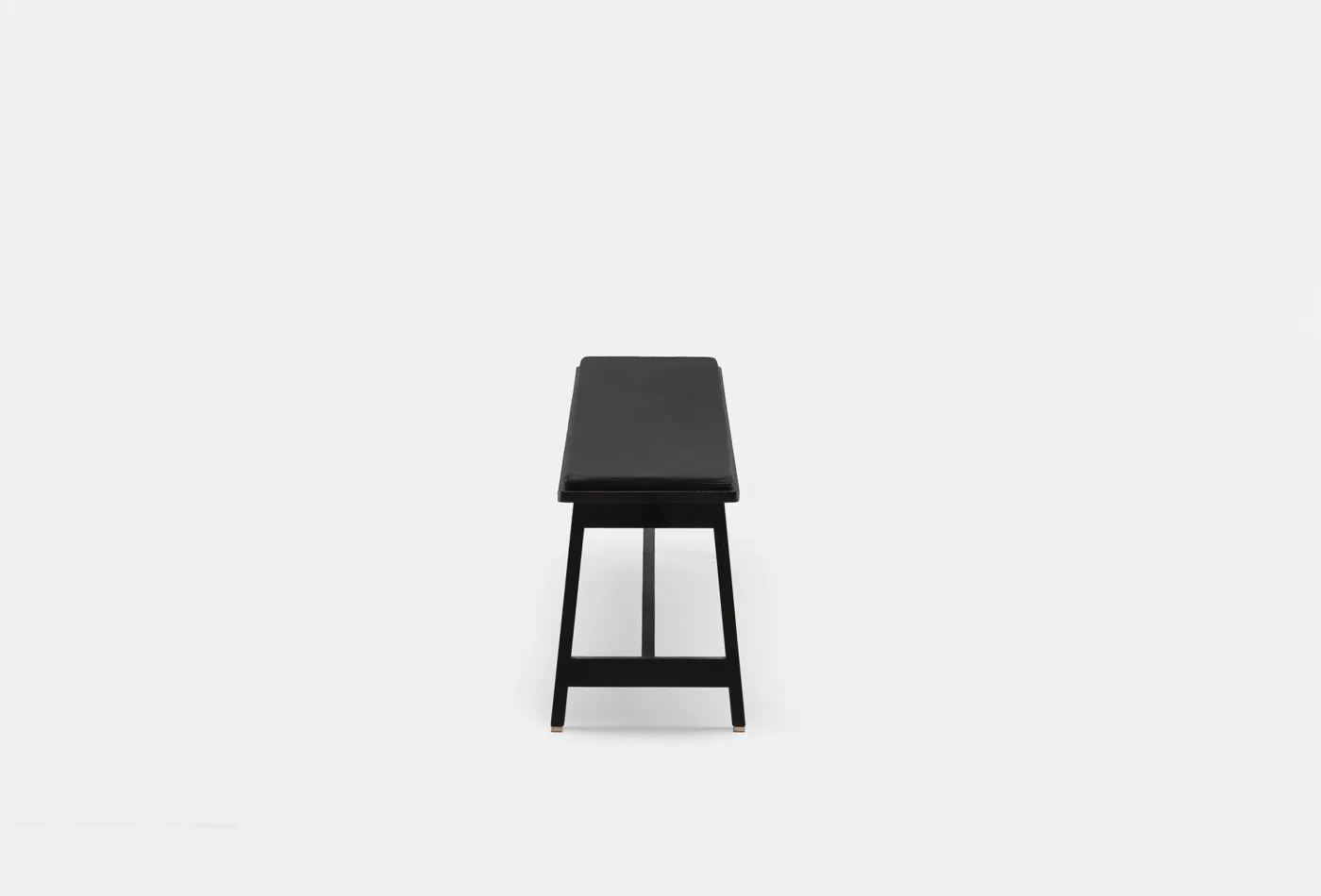 443 Bench – De La Espada at Mesmetric