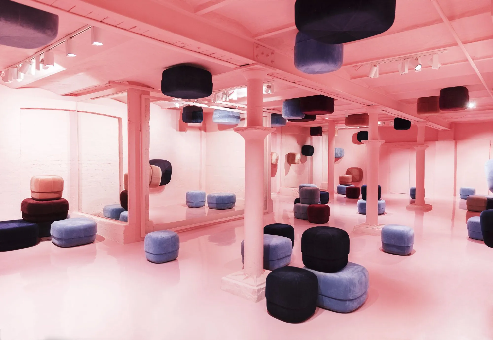 Circus velour - Normann Copenhagen w Mesmetric