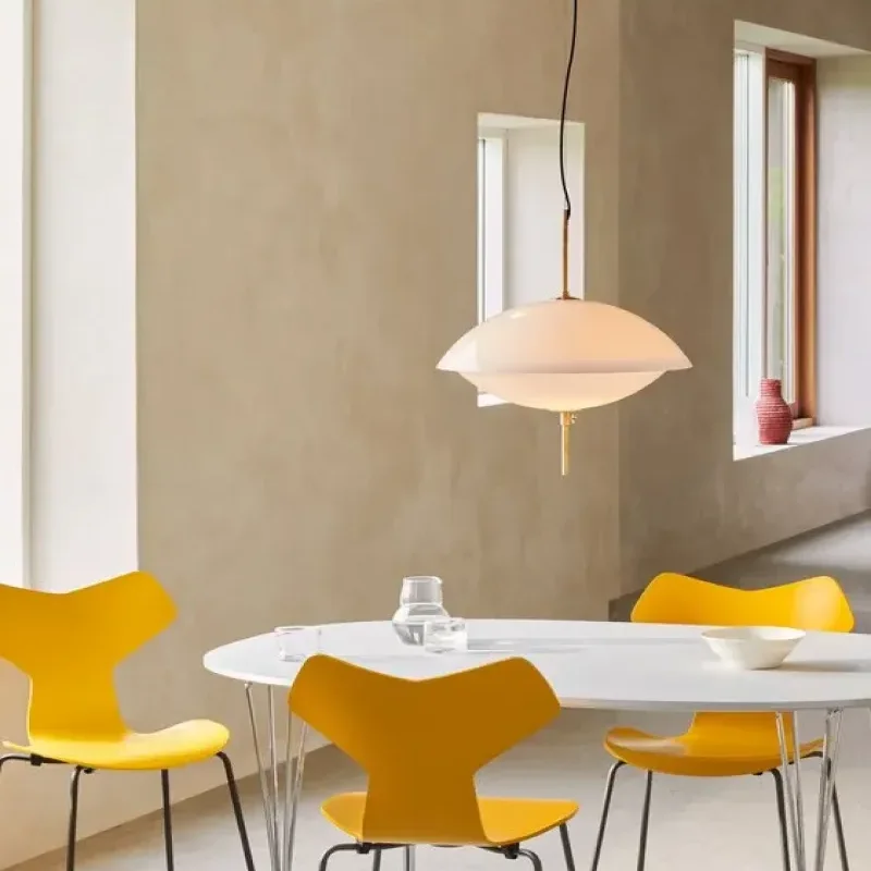 Clam™ – Fritz Hansen at Mesmetric