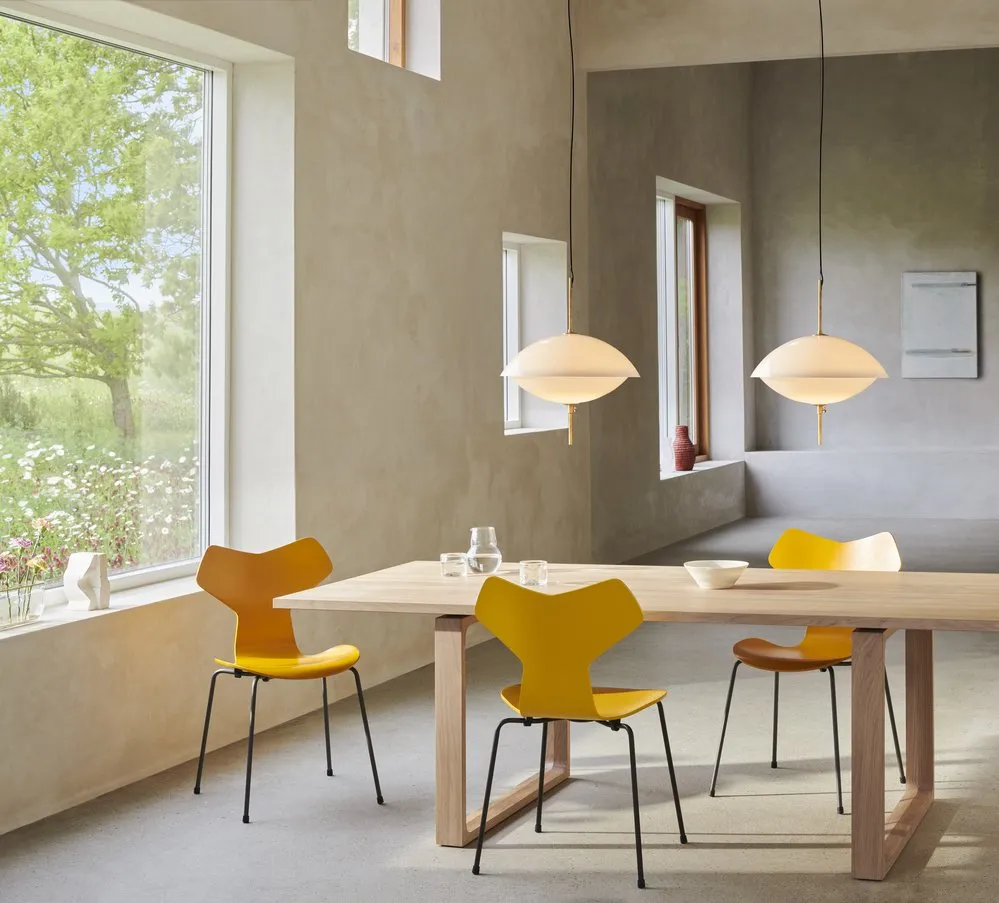 Clam™ – Fritz Hansen at Mesmetric