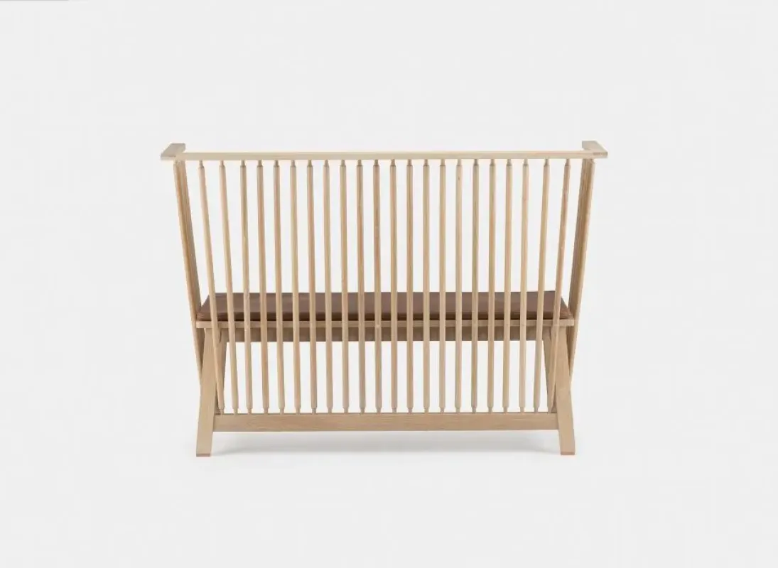 451 Two Seater Low Settle – De La Espada at Mesmetric