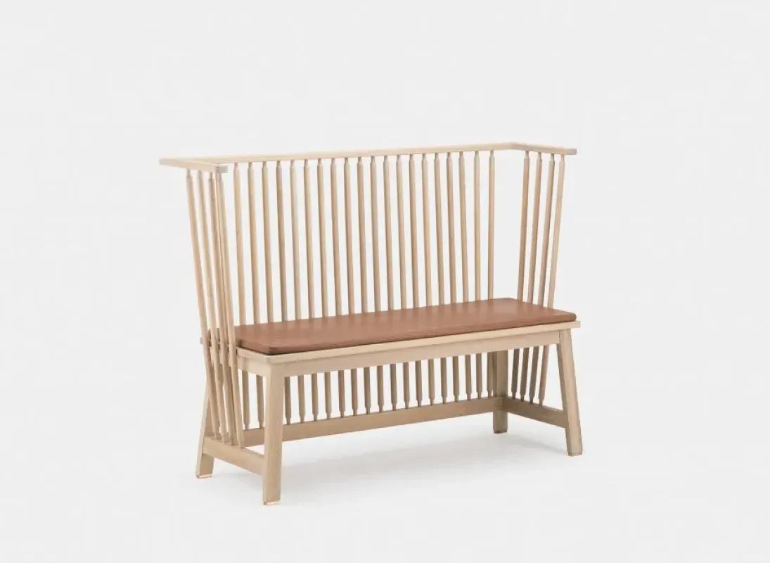 451 Two Seater Low Settle – De La Espada at Mesmetric