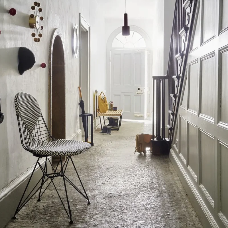Coat Dots Red – Vitra at Mesmetric