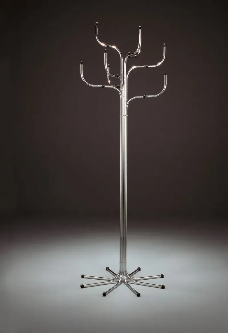 Coat Tree - Fritz Hansen w Mesmetric