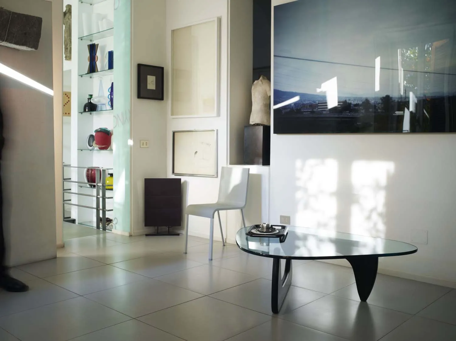 Coffee Table - Vitra w Mesmetric