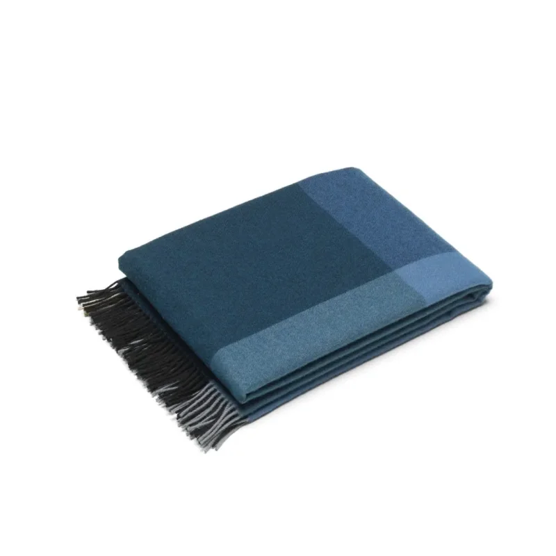 Colour Block Blankets - Vitra w Mesmetric