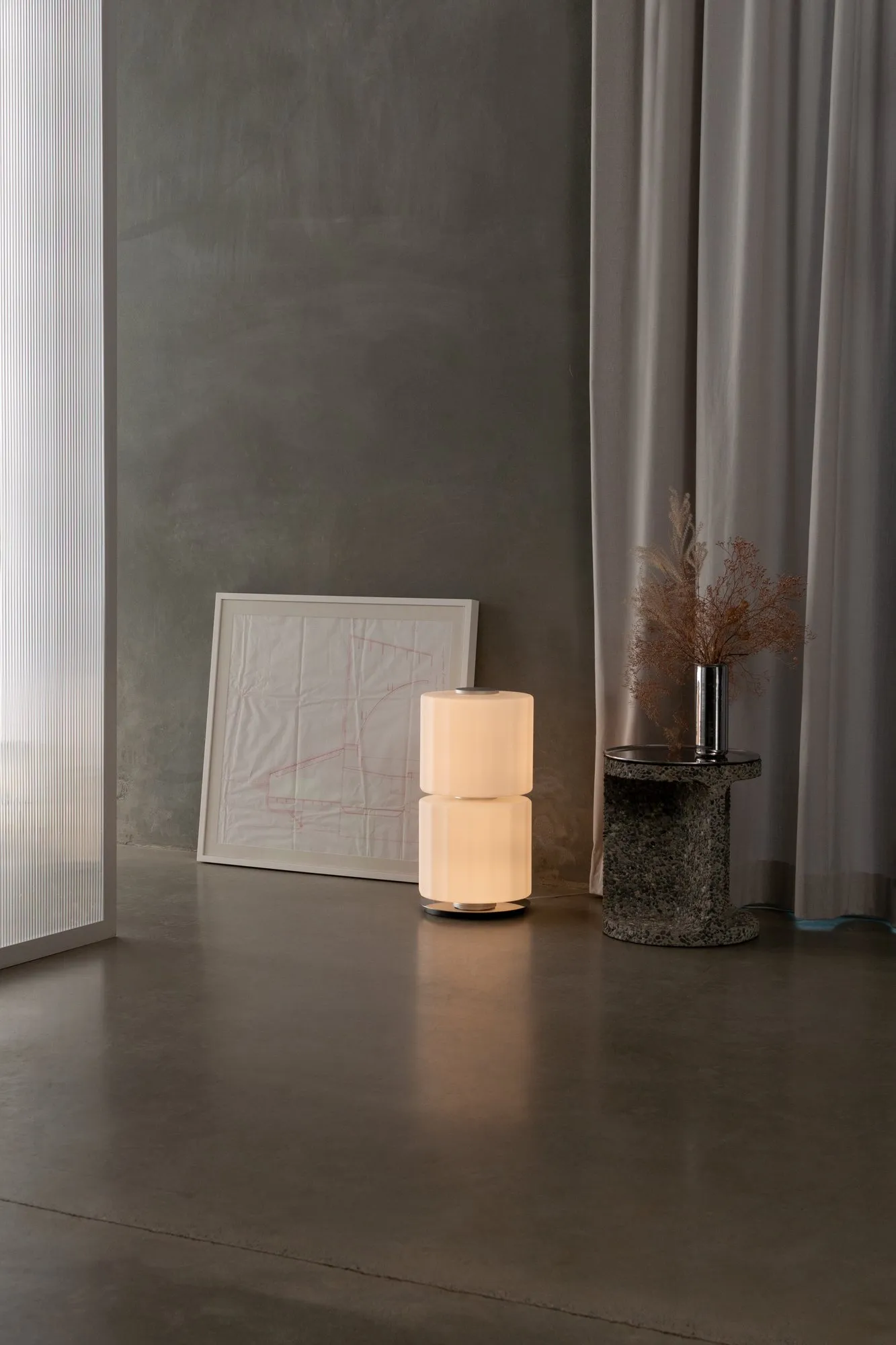 Column Floor - A-n-d w Mesmetric