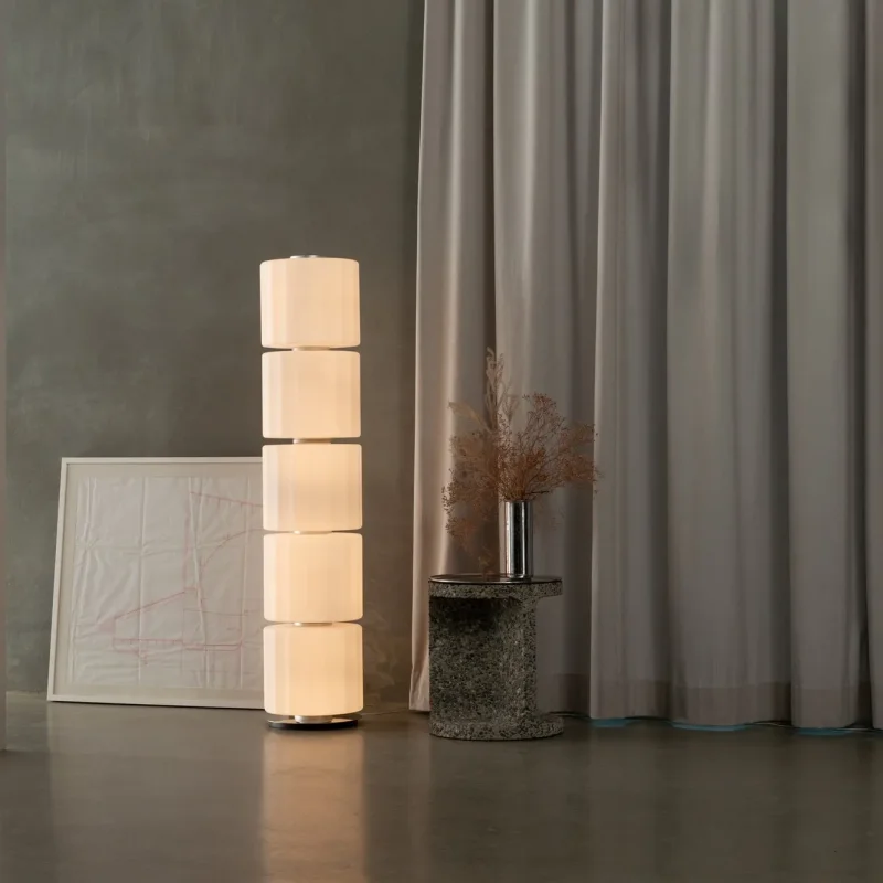 Column Floor - A-n-d w Mesmetric