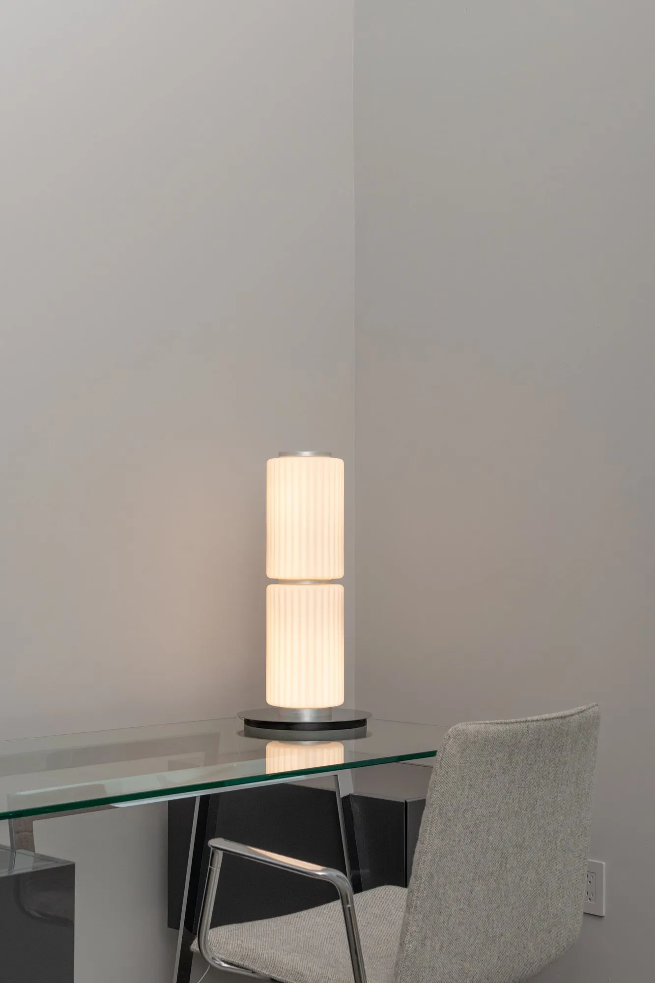 Column Table - A-n-d w Mesmetric