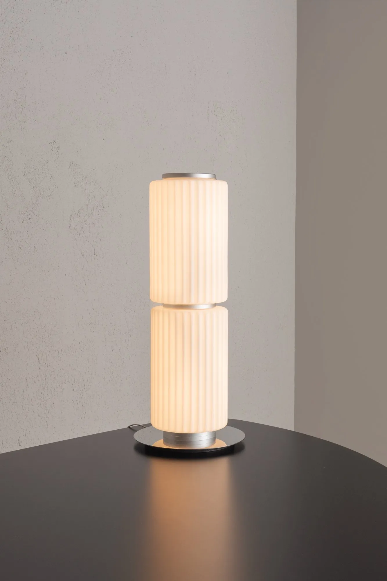 Column Table - A-n-d w Mesmetric