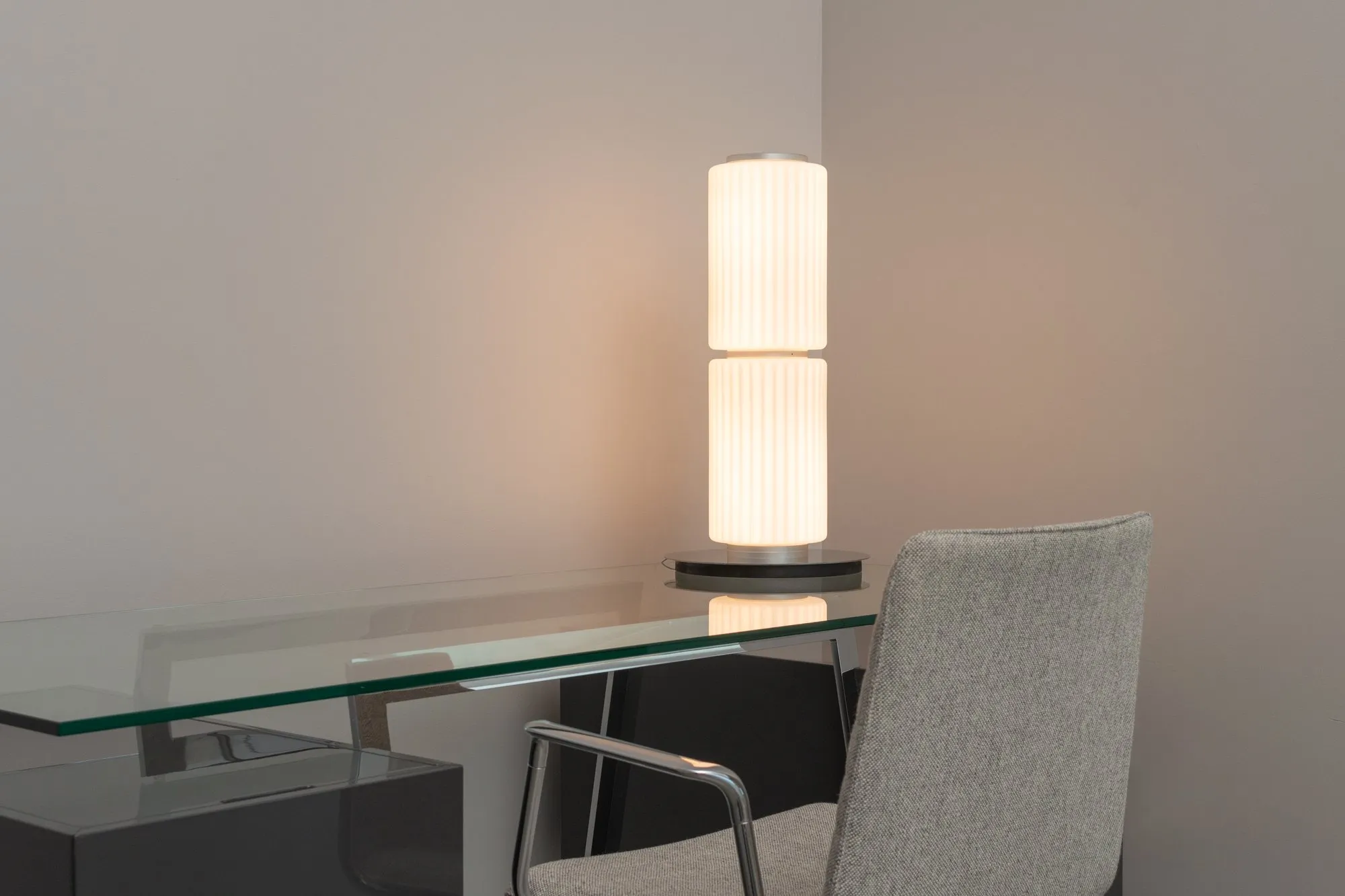 Column Table - A-n-d w Mesmetric