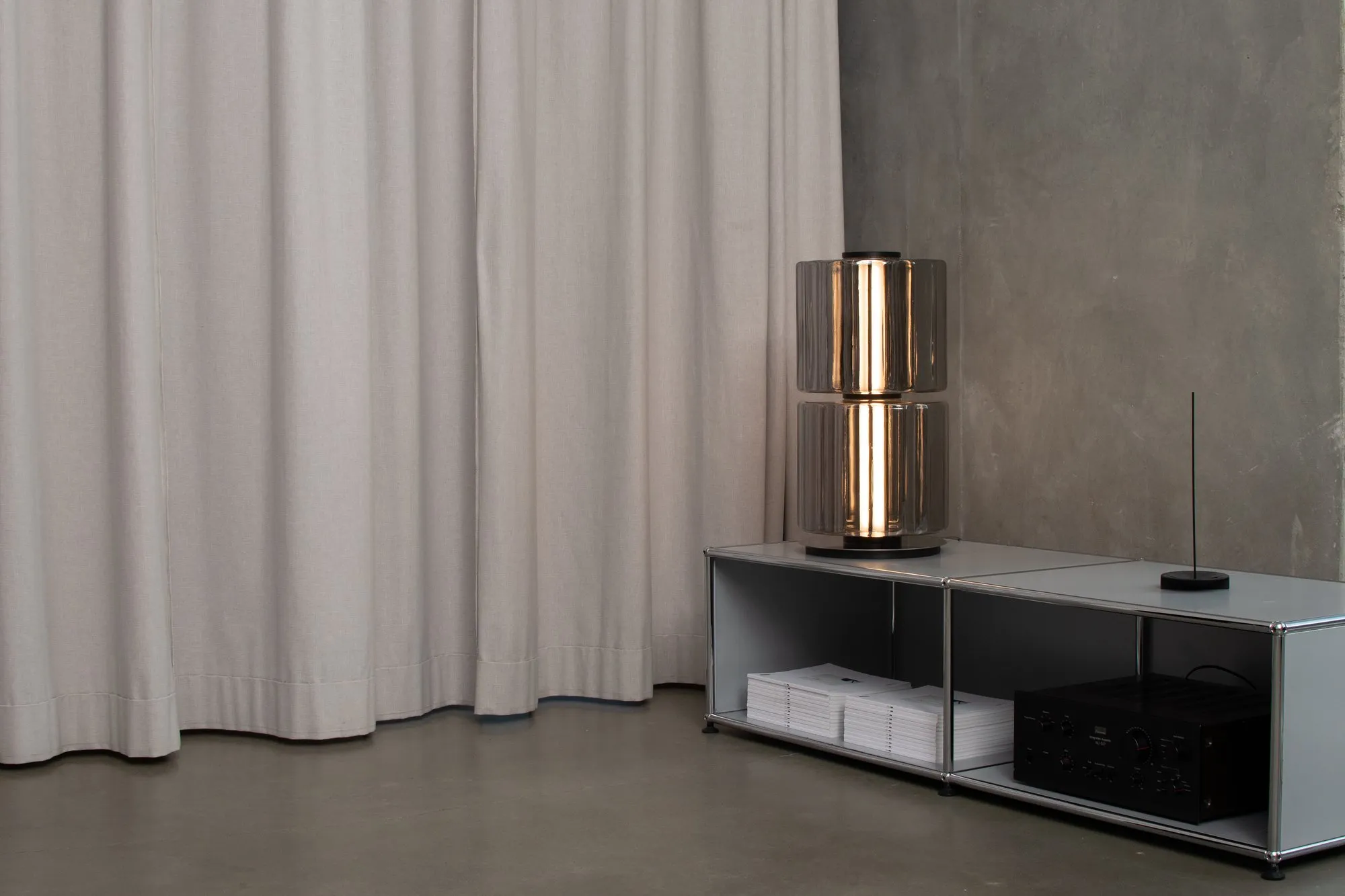 Column Table - A-n-d w Mesmetric
