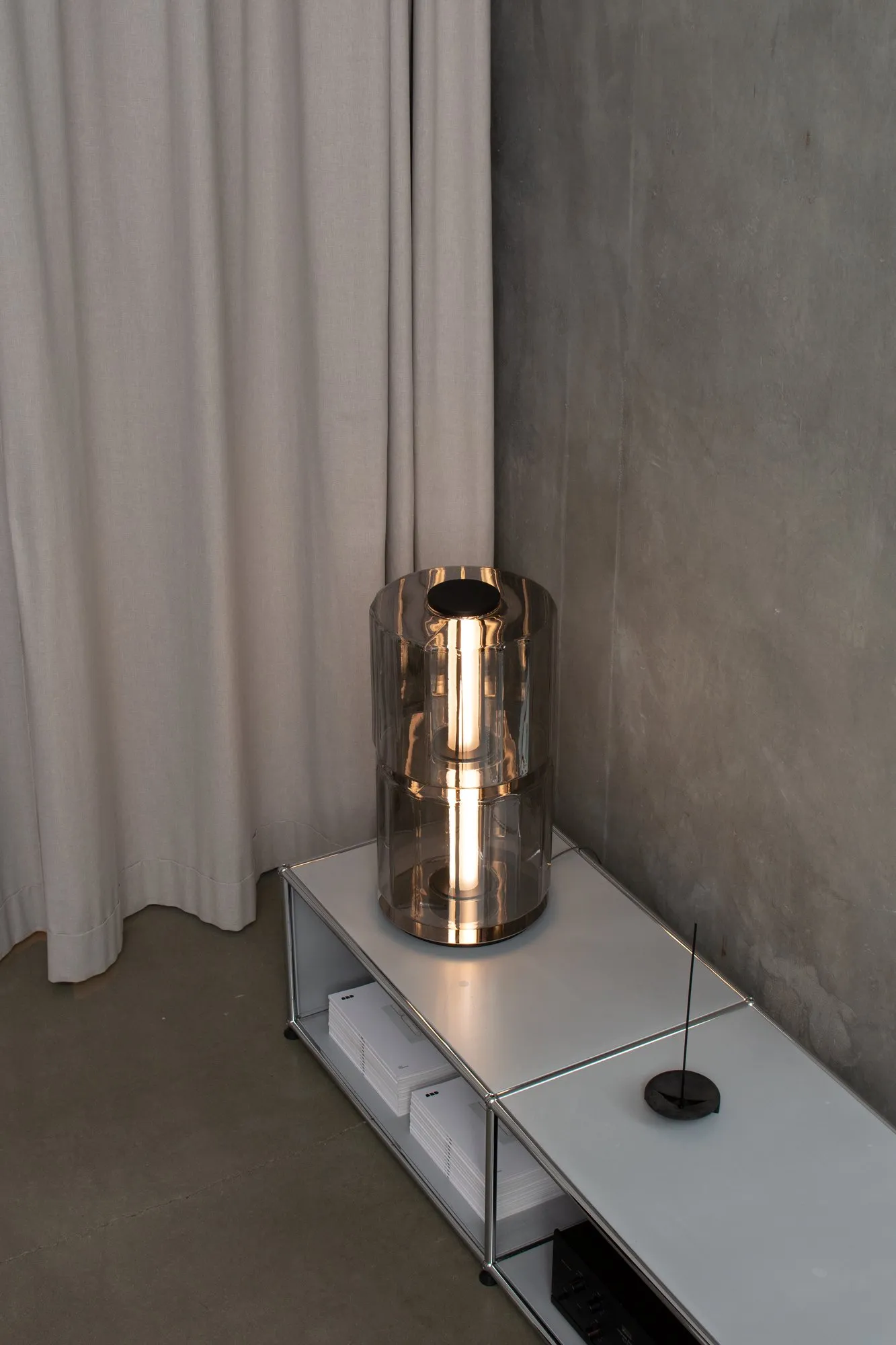 Column Table - A-n-d w Mesmetric