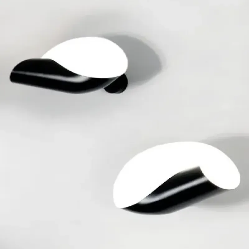 Conche sconce – Serge Mouille at Mesmetric