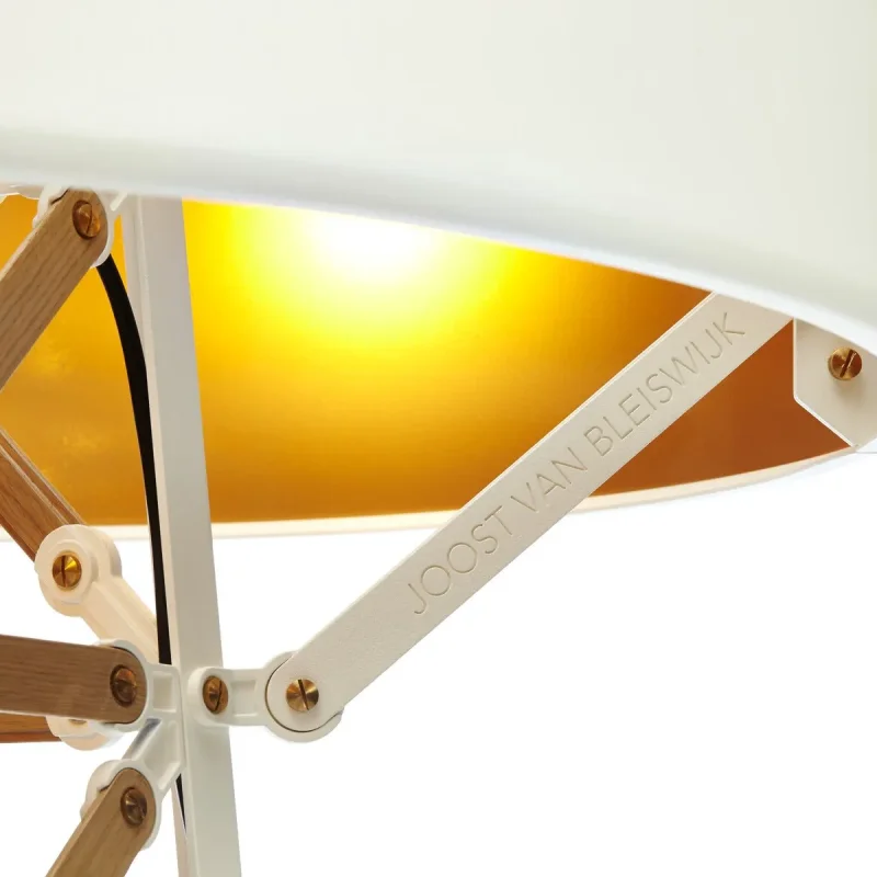 Construction - Moooi w Mesmetric