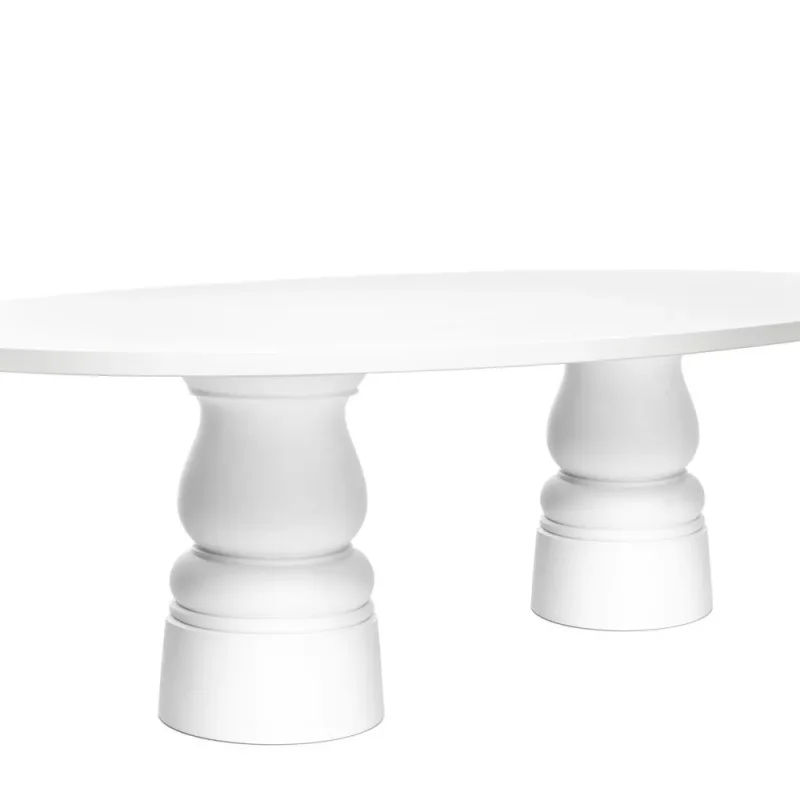 Container New Antiques – Moooi at Mesmetric