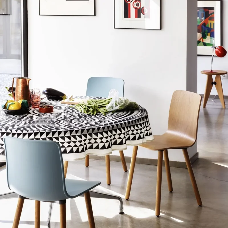 Eames Contract Table Round - Vitra w Mesmetric