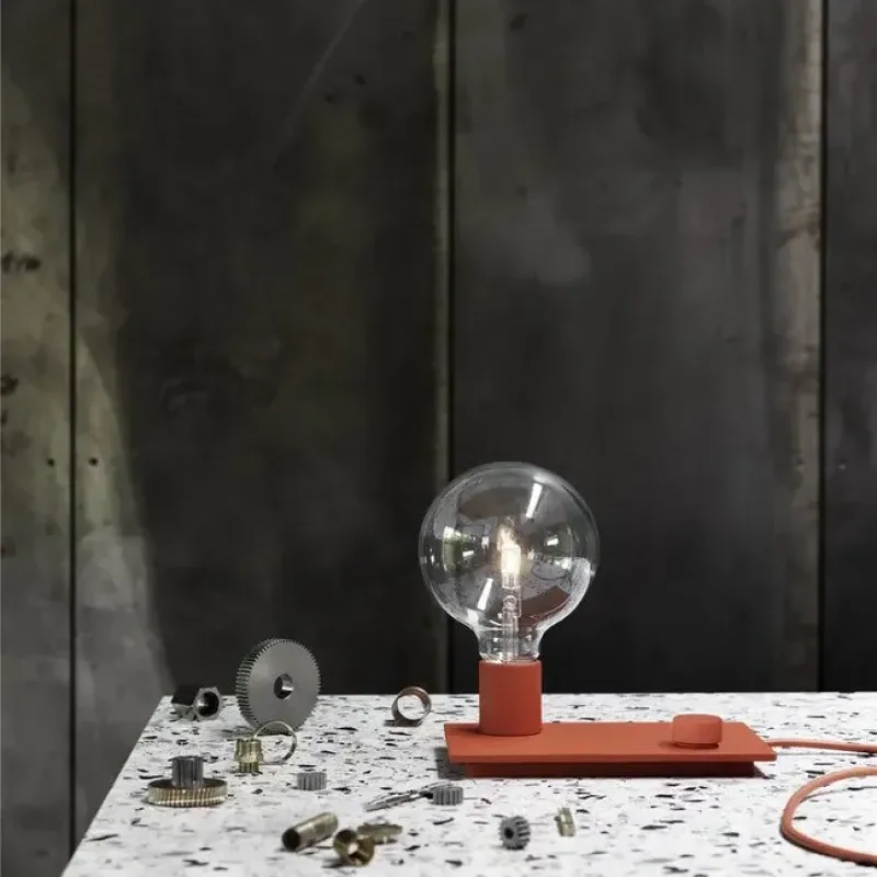 Control - Muuto w Mesmetric
