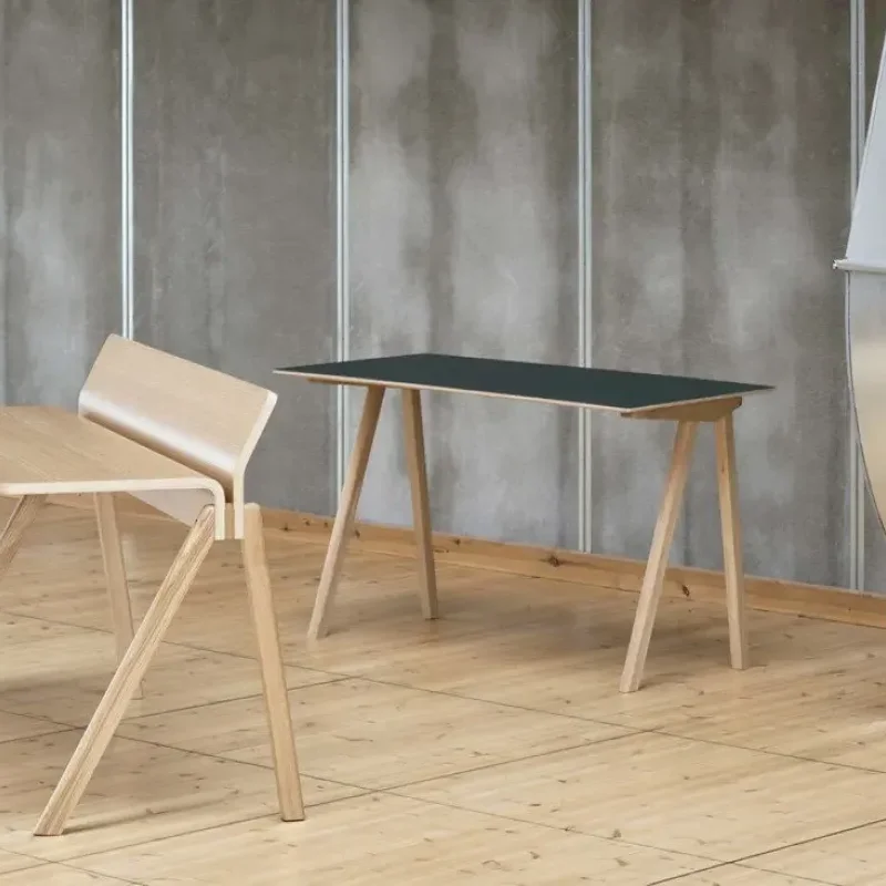 Copenhague Desk CPH 190 – Hay at Mesmetric