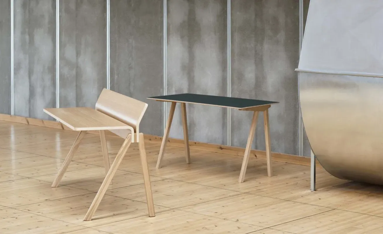 Copenhague Desk CPH 190 – Hay at Mesmetric