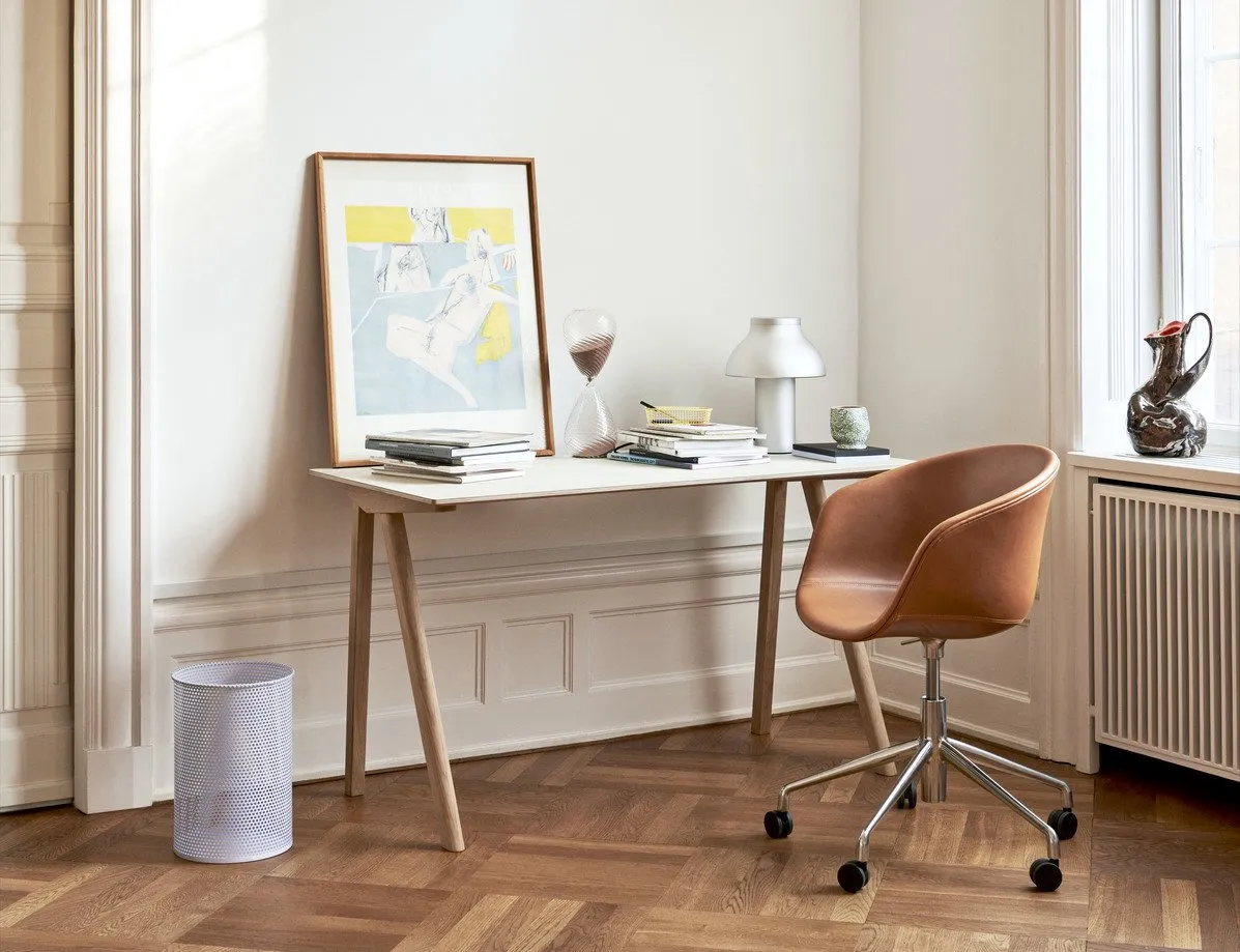 Copenhague Desk CPH 90 - Hay w Mesmetric