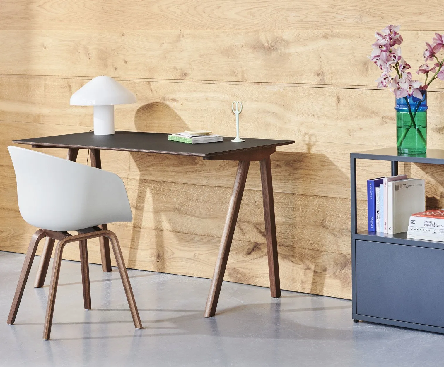 Copenhague Desk CPH 90 - Hay w Mesmetric
