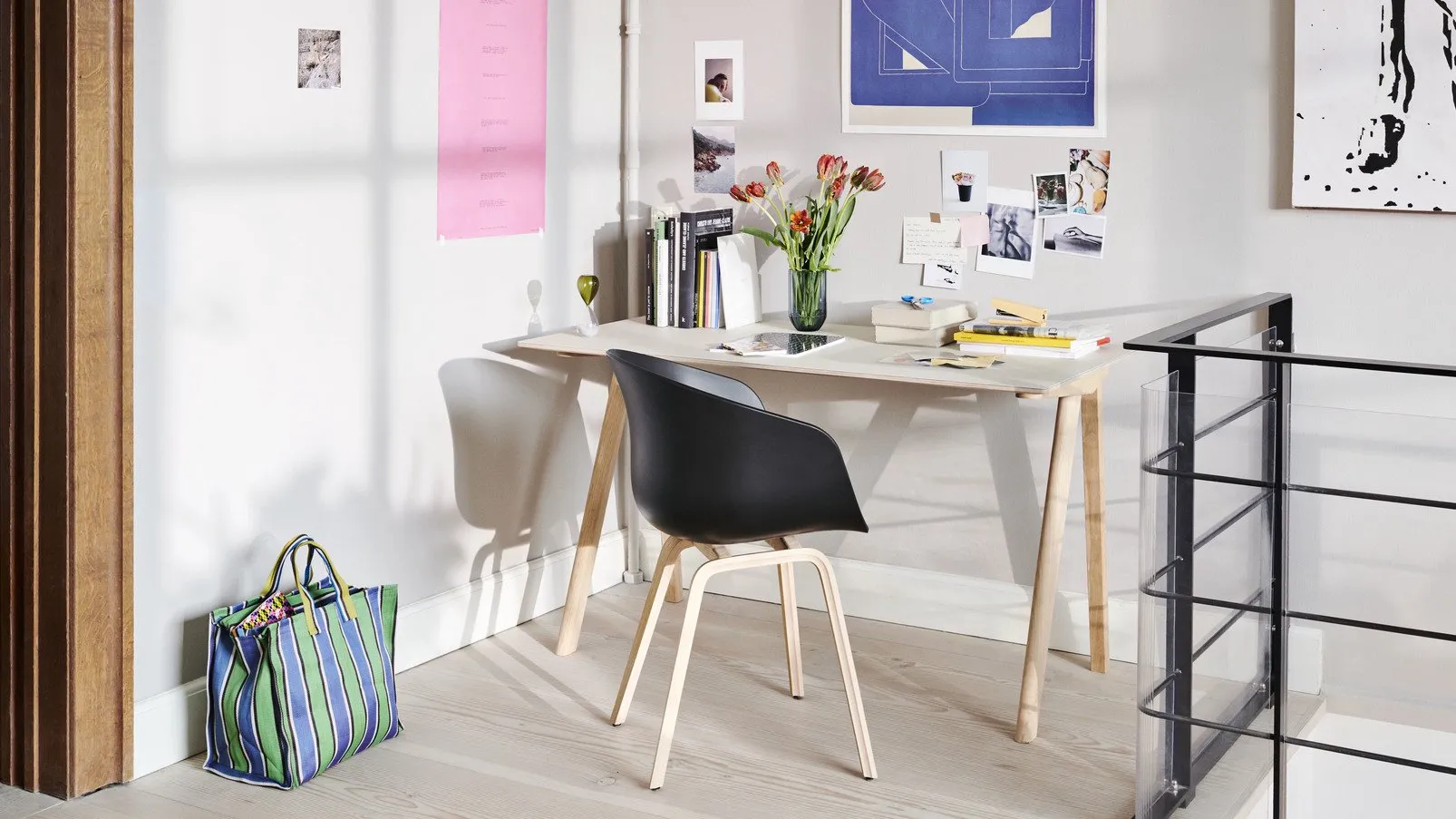 Copenhague Desk CPH 90 - Hay w Mesmetric