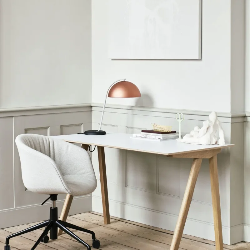 Copenhague Desk CPH 90 - Hay w Mesmetric