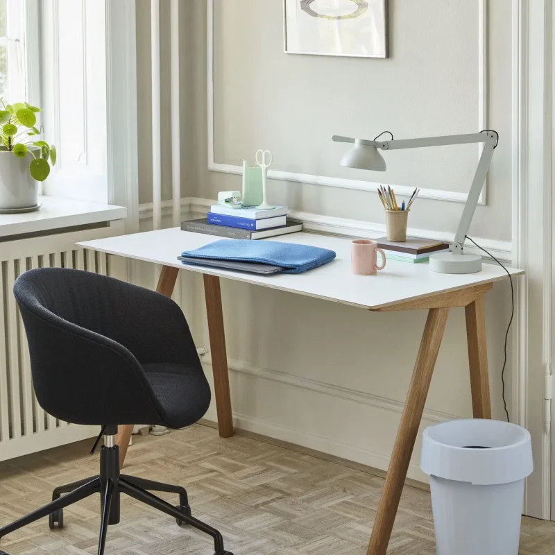 Copenhague Desk CPH 90 - Hay w Mesmetric