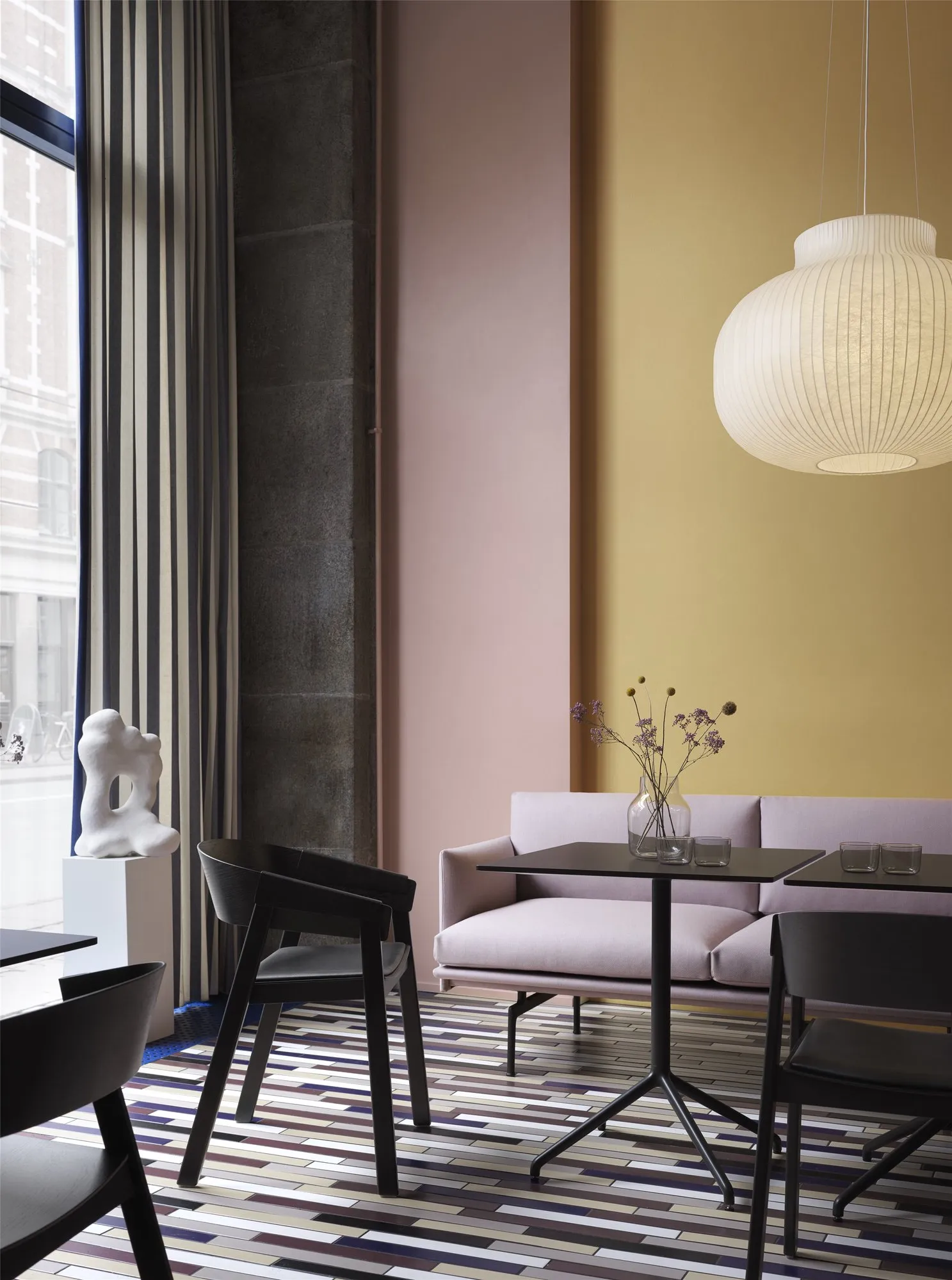 Cover - Muuto w Mesmetric