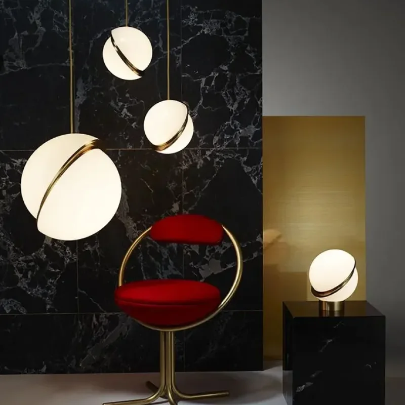 Crescent – Lee Broom at Mesmetric